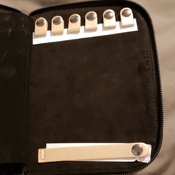 ⭐3/$25⭐H by HALSTON Jewlery portfolio case. - Picture 3 of 4